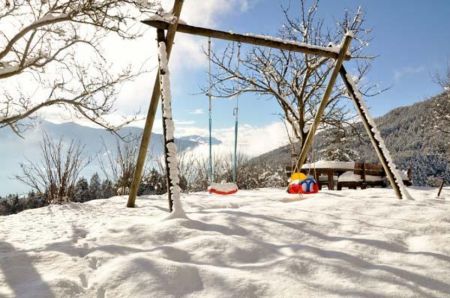 Unsere Kinderschaukeln im Winterschlaf
